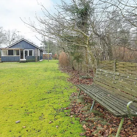 Three-bedroom Holiday In 7 Thyholm