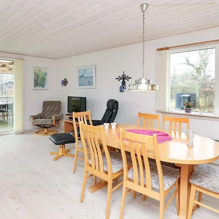 Σπίτι διακοπών Three-bedroom Holiday In 7