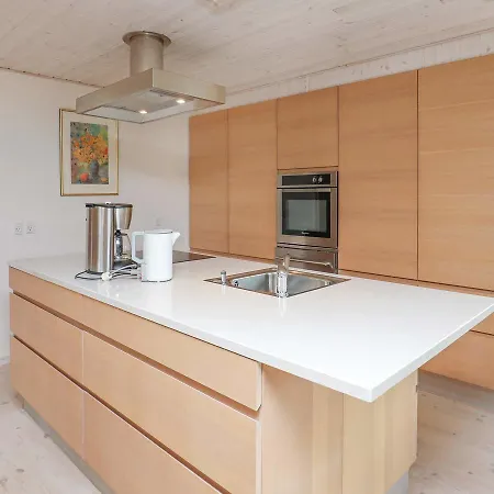 Σπίτι διακοπών Three-bedroom Holiday In 7