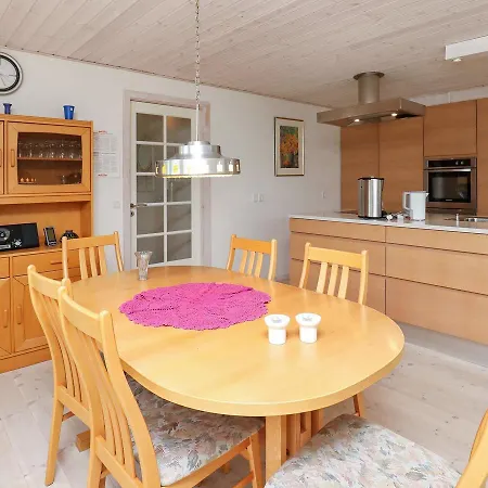 Three-bedroom Holiday In 7 Σπίτι διακοπών Thyholm